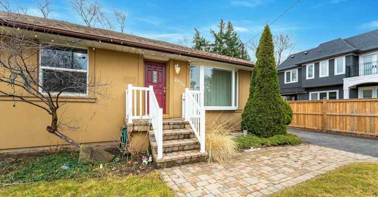 2036 Constance Drive, Oakville, ON, L6J 2V5 - 2