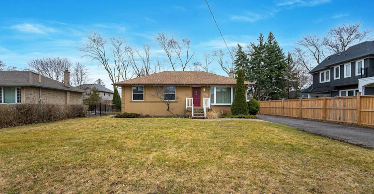 2036 Constance Drive, Oakville, ON, L6J 2V5