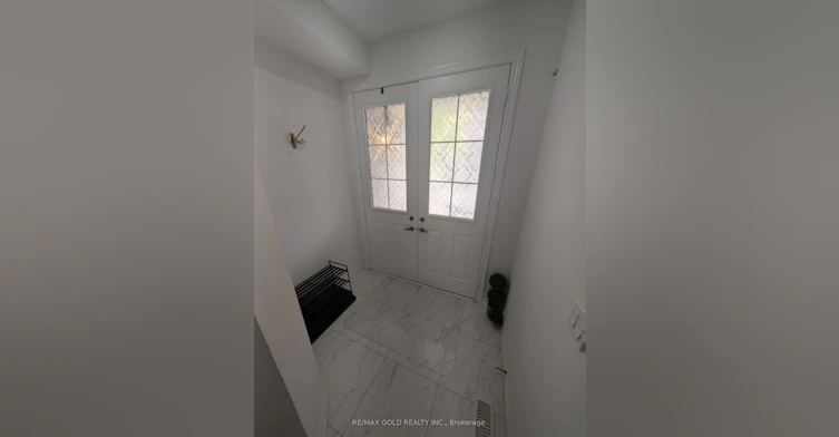 22 Faye Street, Brampton, ON, L6P 4M9 - 3