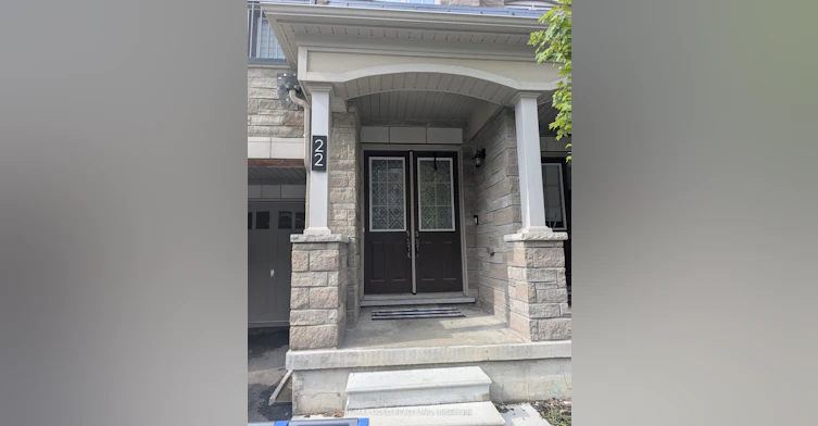 22 Faye Street, Brampton, ON, L6P 4M9
