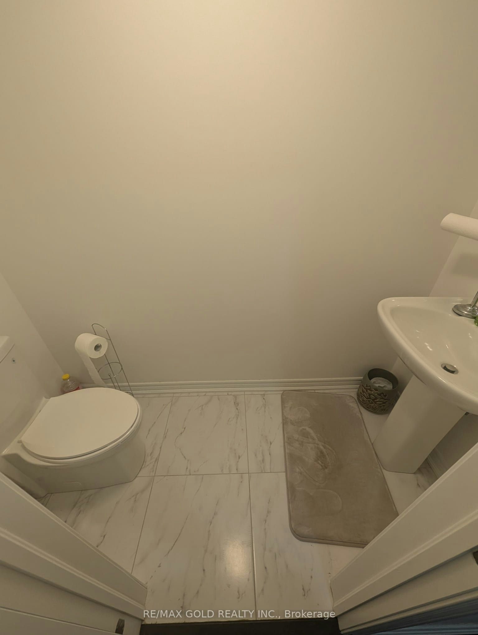 22 Faye Street, Brampton, ON, L6P 4M9 - 6