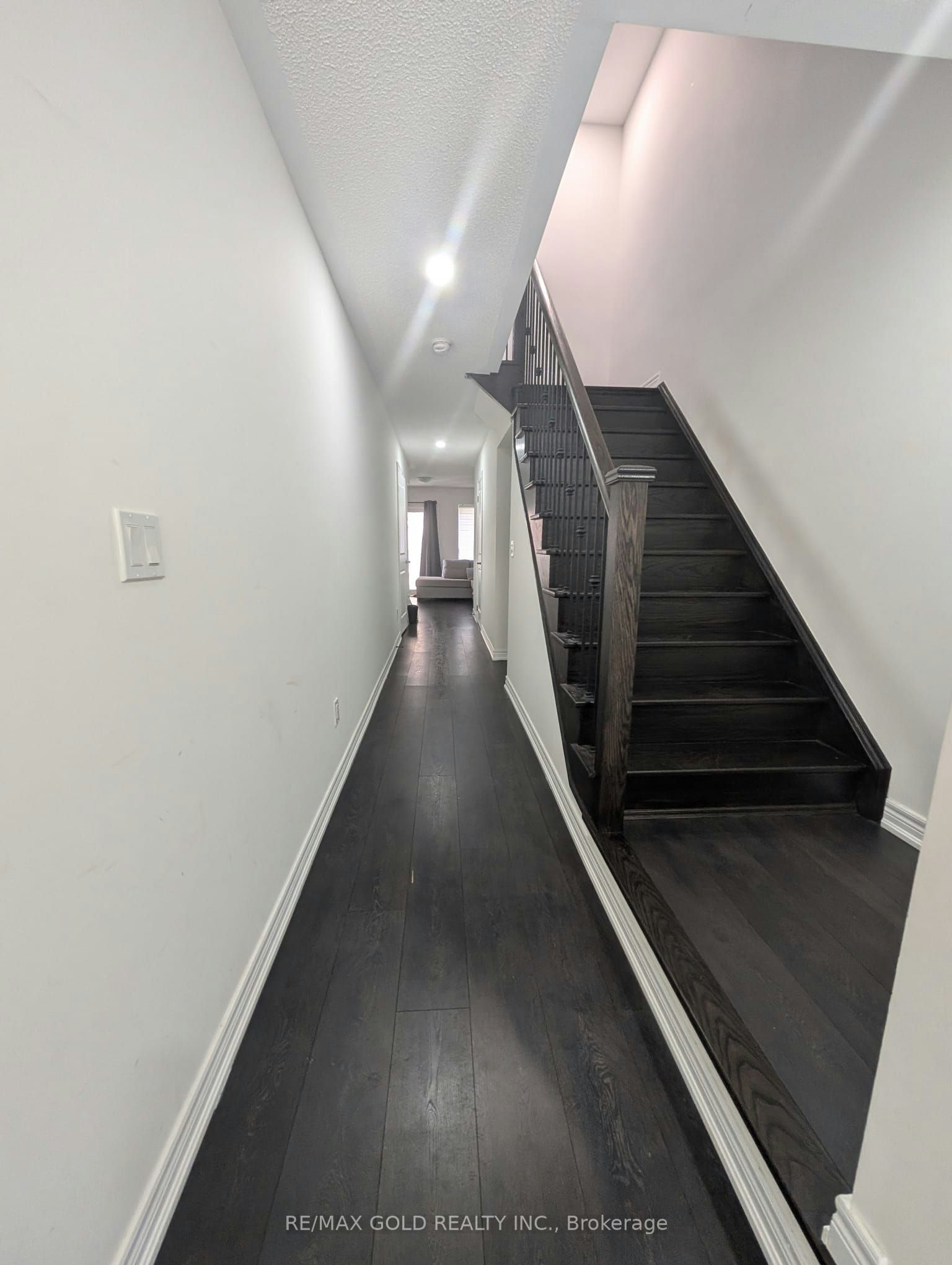 22 Faye Street, Brampton, ON, L6P 4M9 - 2