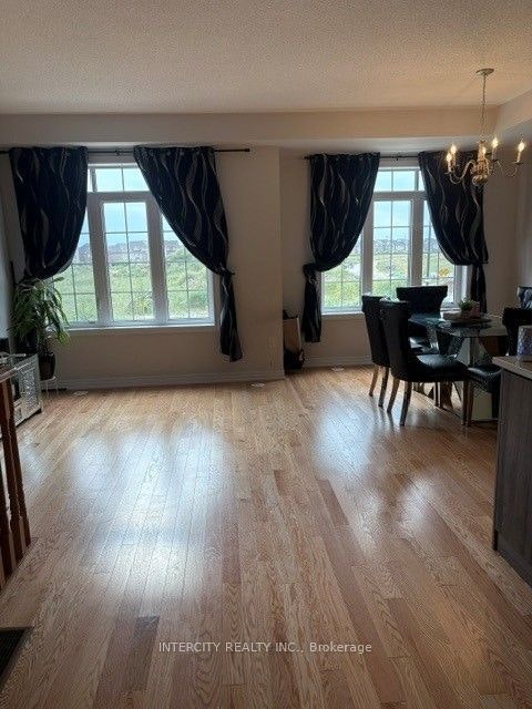 321 Inspire Boulevard, Brampton, ON, L6R 4E6 - 3