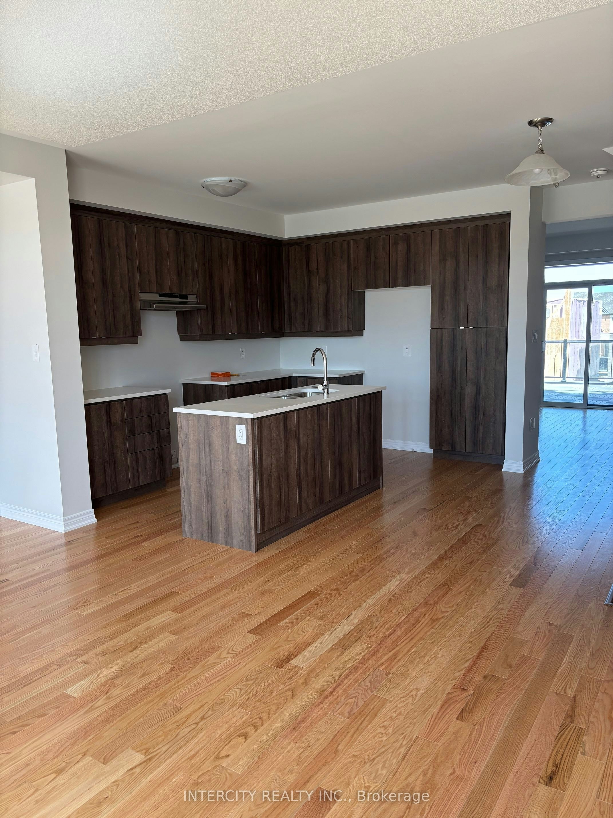 321 Inspire Boulevard, Brampton, ON, L6R 4E6 - 4