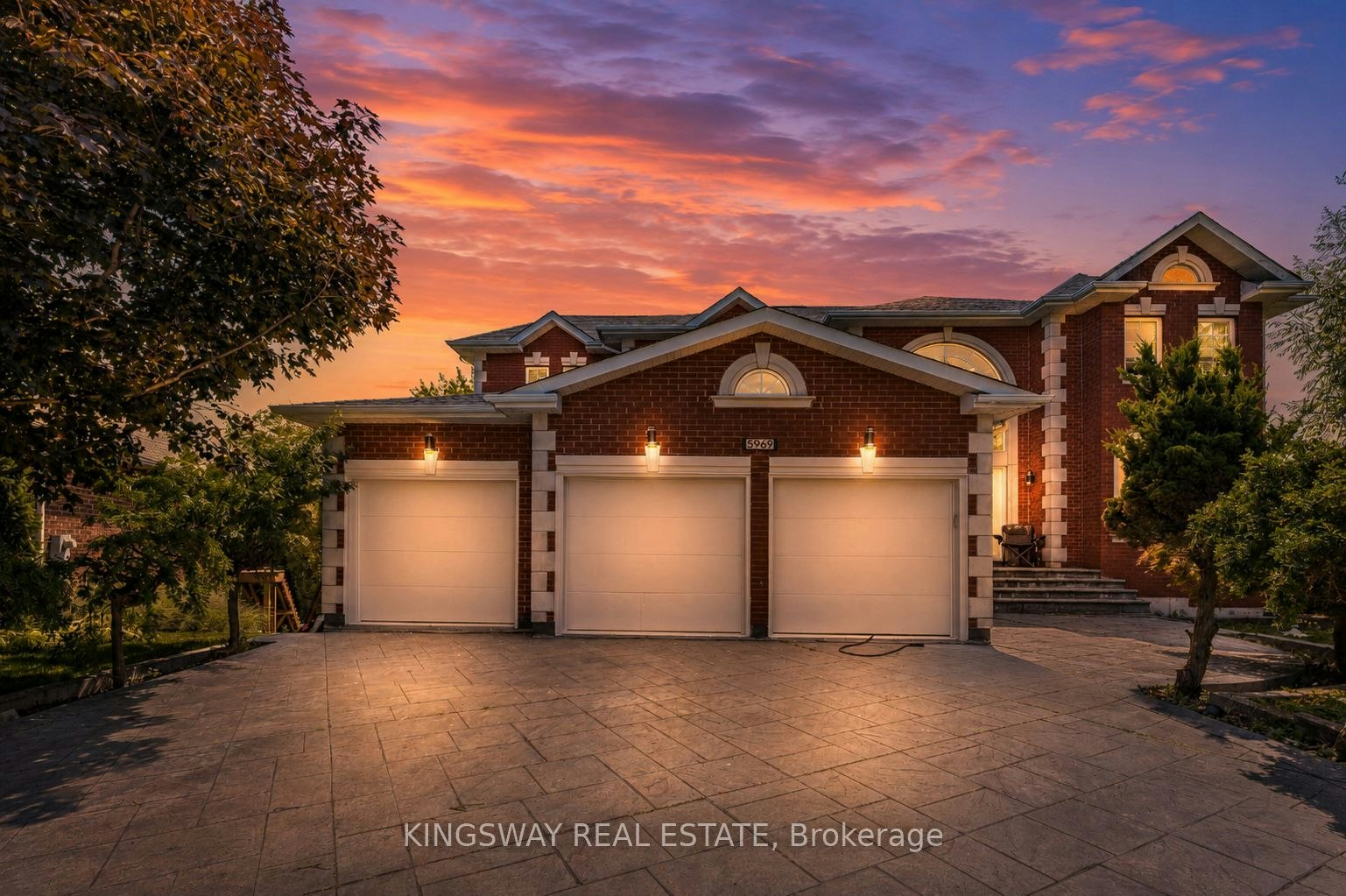 5969 Rayshaw Crescent E, Mississauga, ON, L5M 2P0