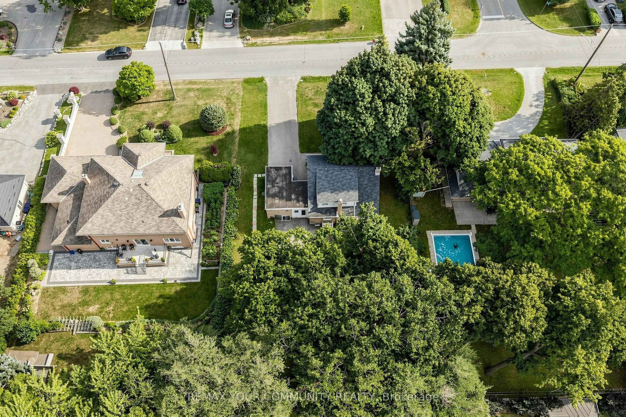 22 Havenridge Drive, Toronto, ON, M9P 3M4 - 43