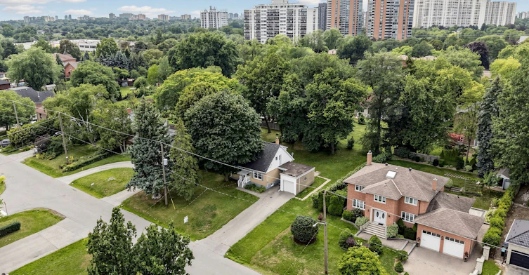 22 Havenridge Drive, Toronto, ON, M9P 3M4 - 40