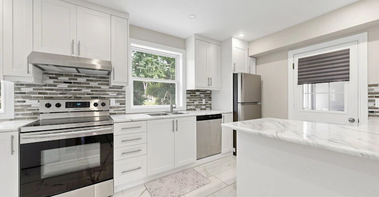 22 Havenridge Drive, Toronto, ON, M9P 3M4 - 9
