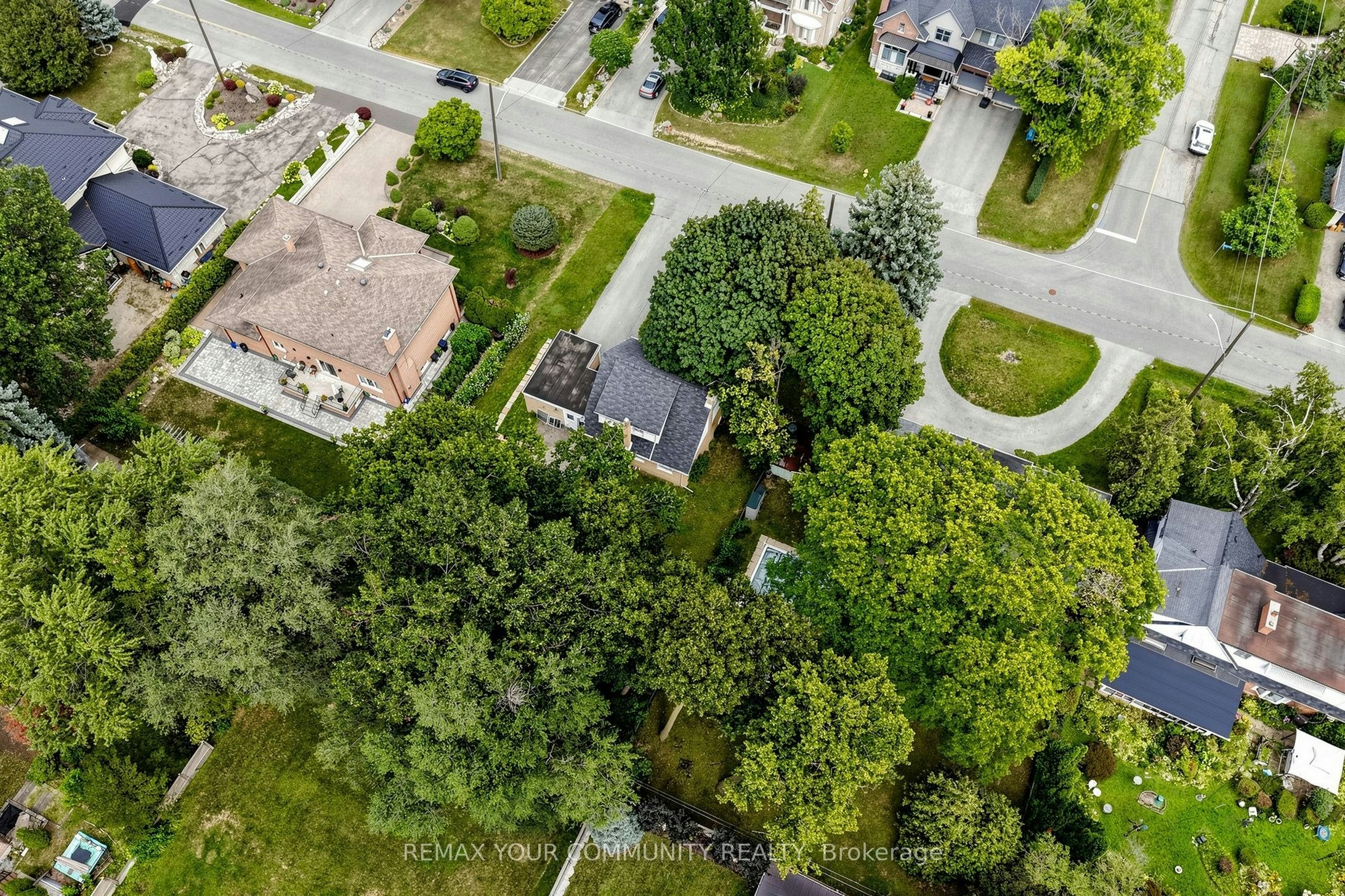22 Havenridge Drive, Toronto, ON, M9P 3M4 - 36