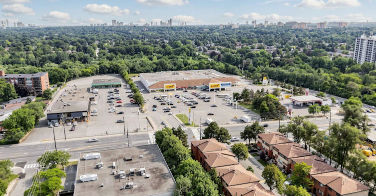 22 Havenridge Drive, Toronto, ON, M9P 3M4 - 44