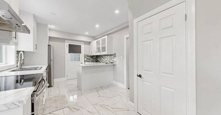 22 Havenridge Drive, Toronto, ON, M9P 3M4 - 14