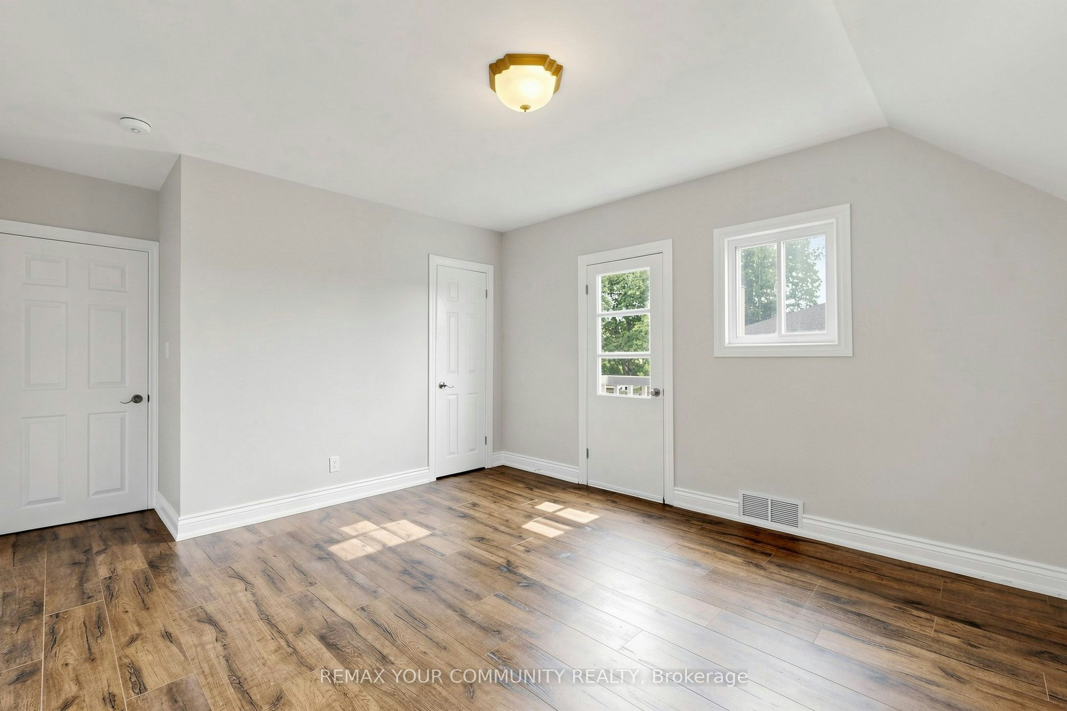 22 Havenridge Drive, Toronto, ON, M9P 3M4 - 21