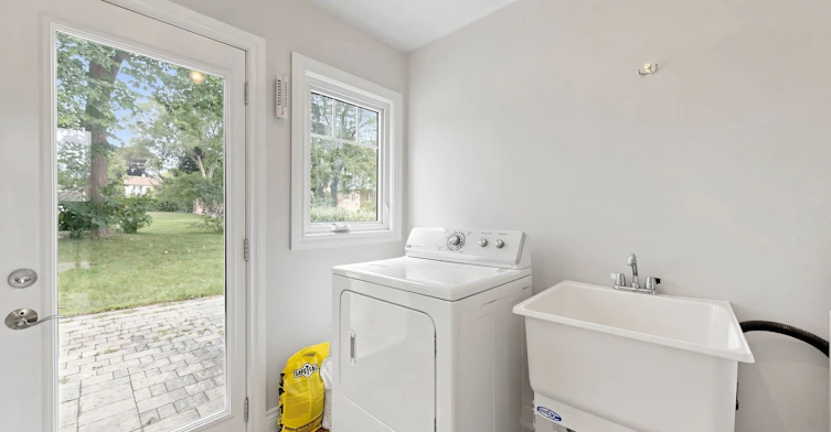 22 Havenridge Drive, Toronto, ON, M9P 3M4 - 28