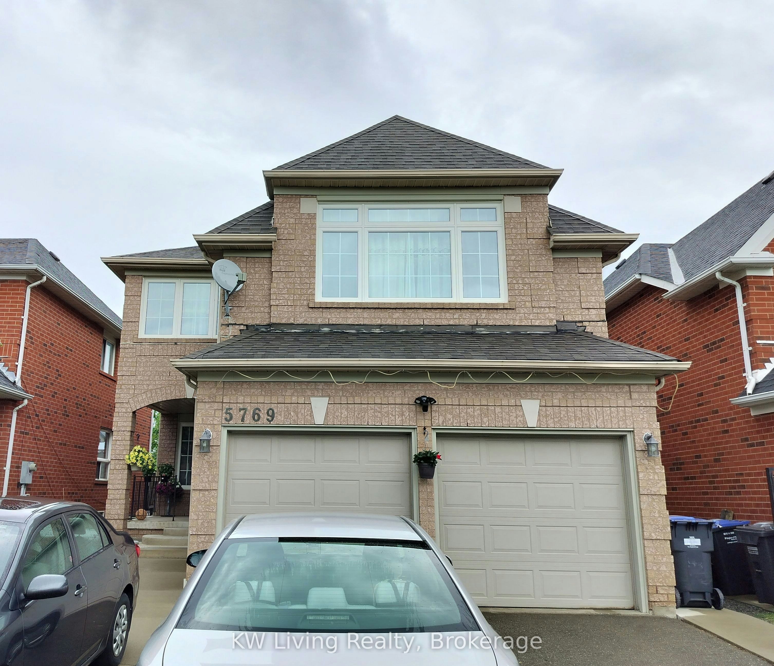 5769 Greensboro Drive, Mississauga, ON, L5M 5V1