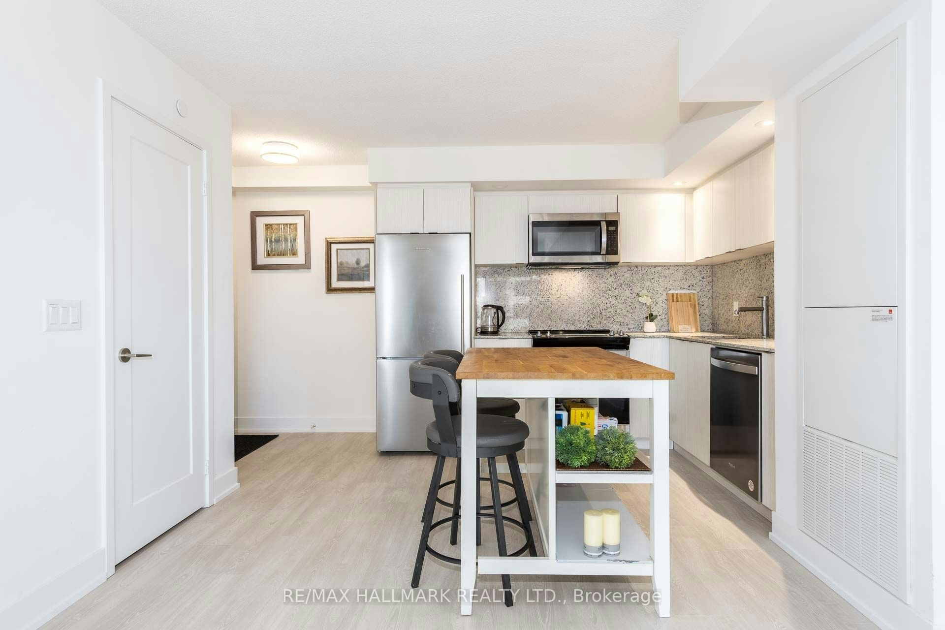2201-10 Eva Road, Toronto, ON, M9C 0B3 - 9
