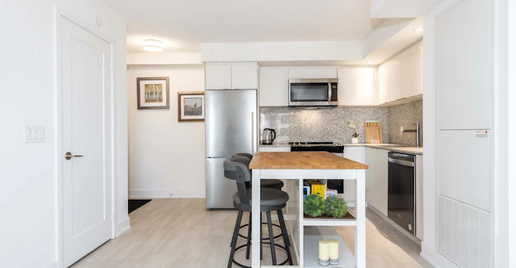 2201-10 Eva Road, Toronto, ON, M9C 0B3 - 9