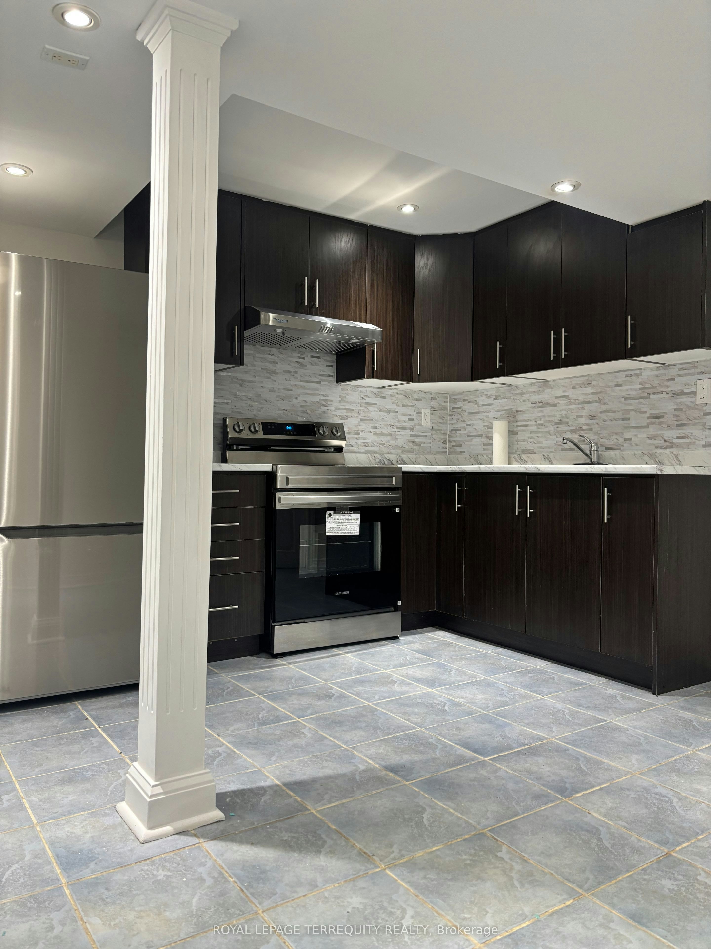 26 Tangleridge Boulevard, Brampton, ON, L6R 2X5 - 2