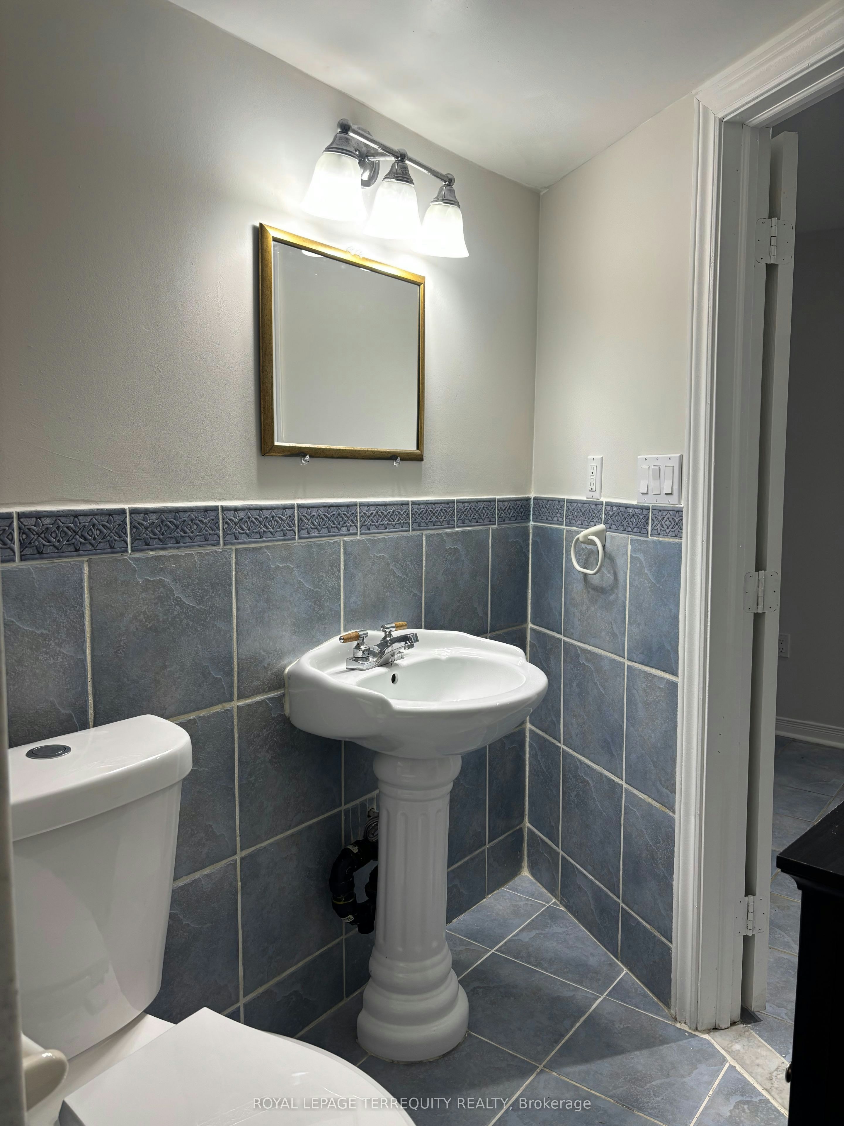 26 Tangleridge Boulevard, Brampton, ON, L6R 2X5 - 10