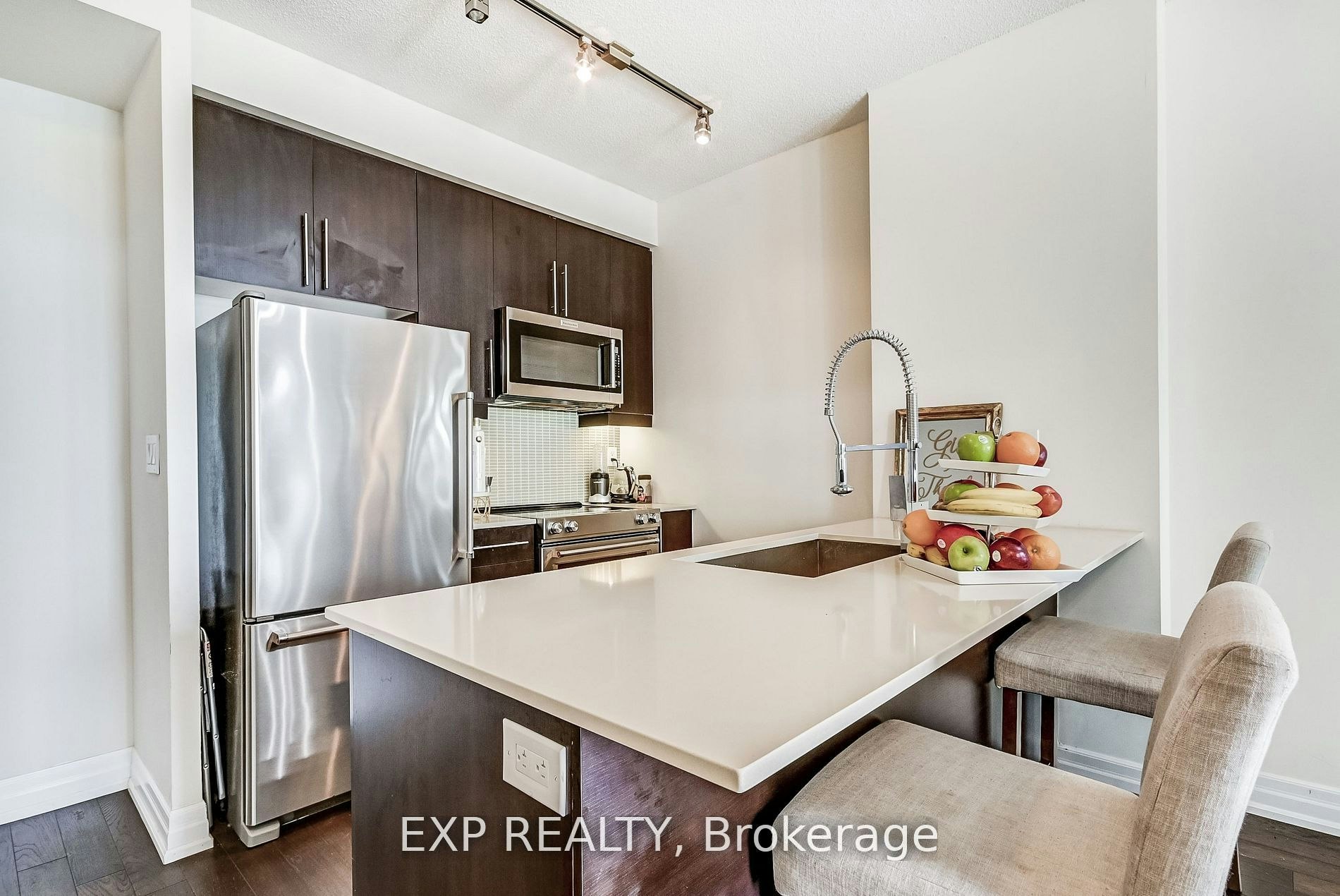 4004-4011 Brickstone Mews, Mississauga, ON, L5B 0J7 - 8