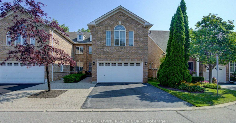 53-3045 New Street, Burlington, ON, L7N 3V9