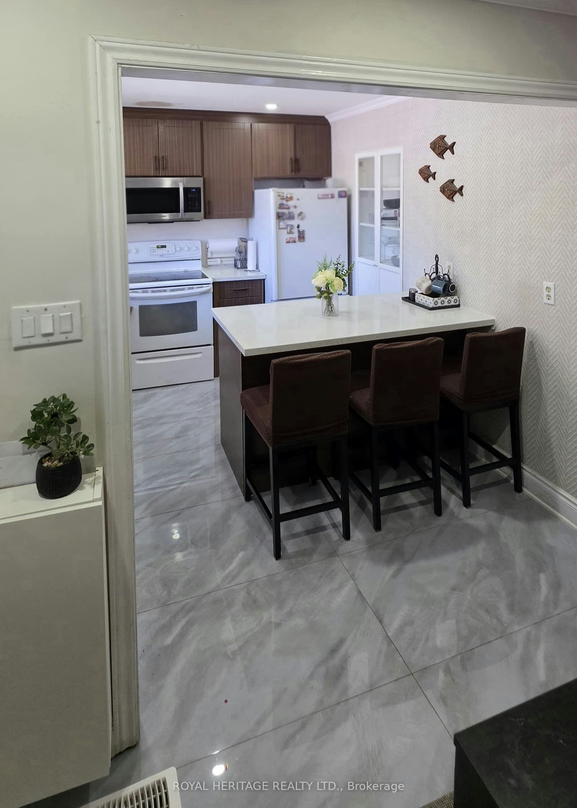 75-98 Falconer Drive, Mississauga, ON, L5N 1Y2 - 3