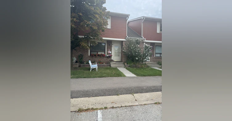 75-98 Falconer Drive, Mississauga, ON, L5N 1Y2
