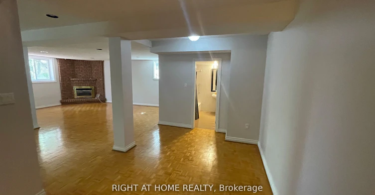 15 Agar Crescent, Toronto, ON, M9B 5A4 - 17