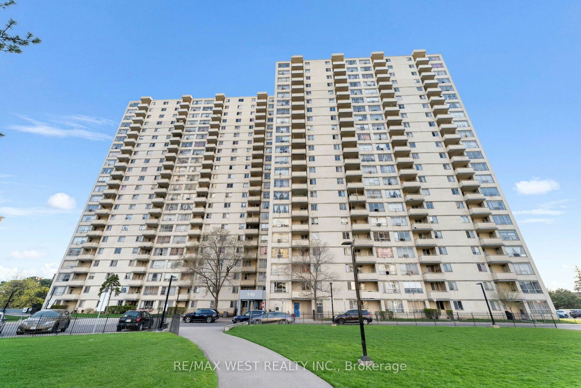 114-340 Dixon Road, Toronto, ON, M9R 1T1