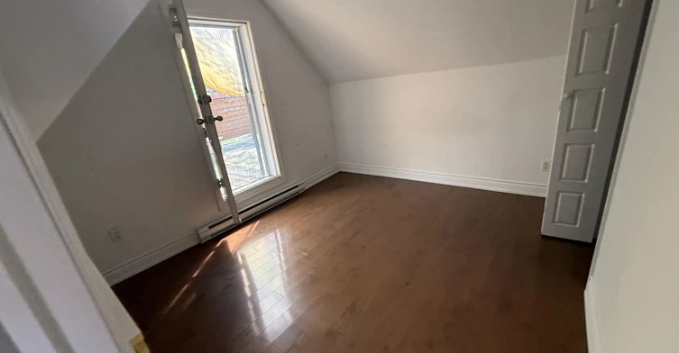 2F and 3F-7 Lansdowne Avenue, Toronto, ON, M6K 2V7 - 25