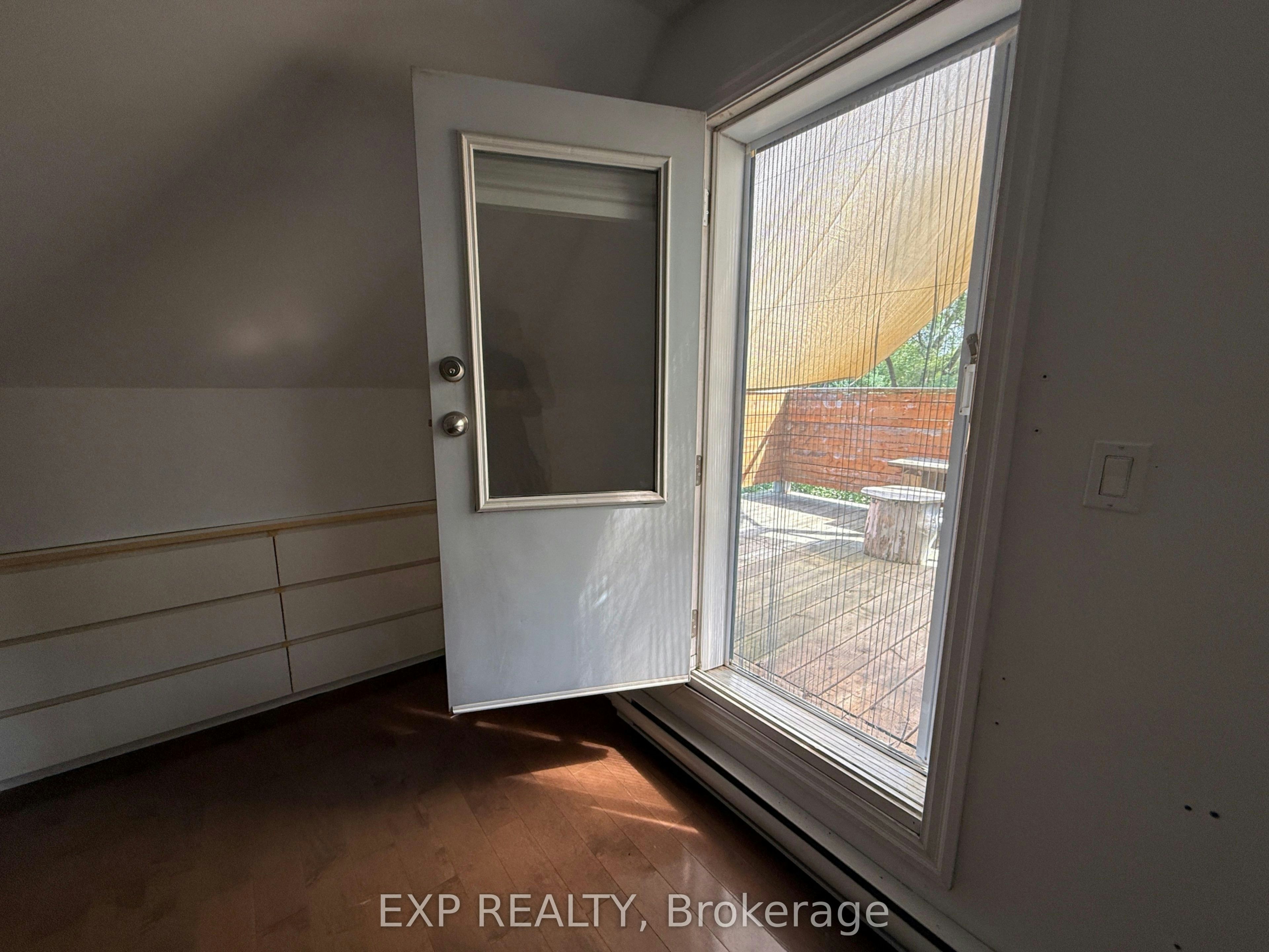 2F and 3F-7 Lansdowne Avenue, Toronto, ON, M6K 2V7 - 24