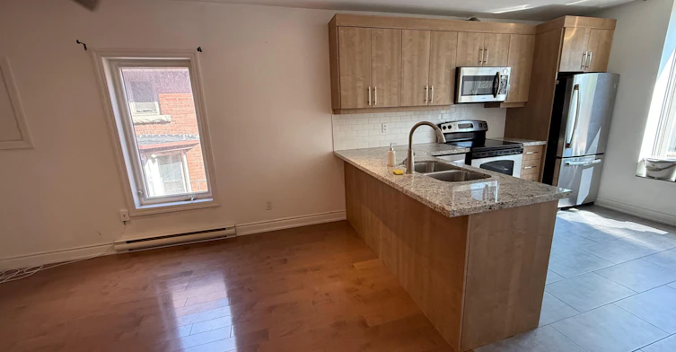 2F and 3F-7 Lansdowne Avenue, Toronto, ON, M6K 2V7 - 15