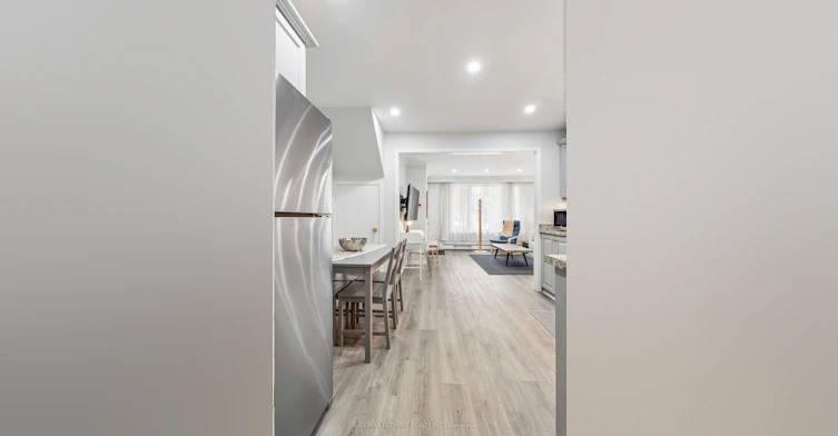 1-213 Close Avenue, Toronto, ON, M6K 2V6 - 14