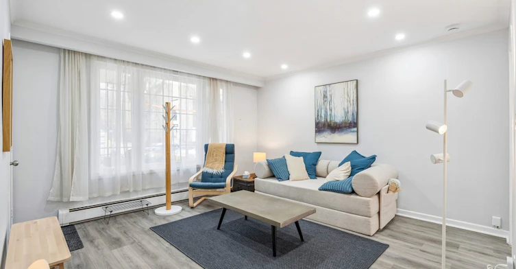 1-213 Close Avenue, Toronto, ON, M6K 2V6 - 2