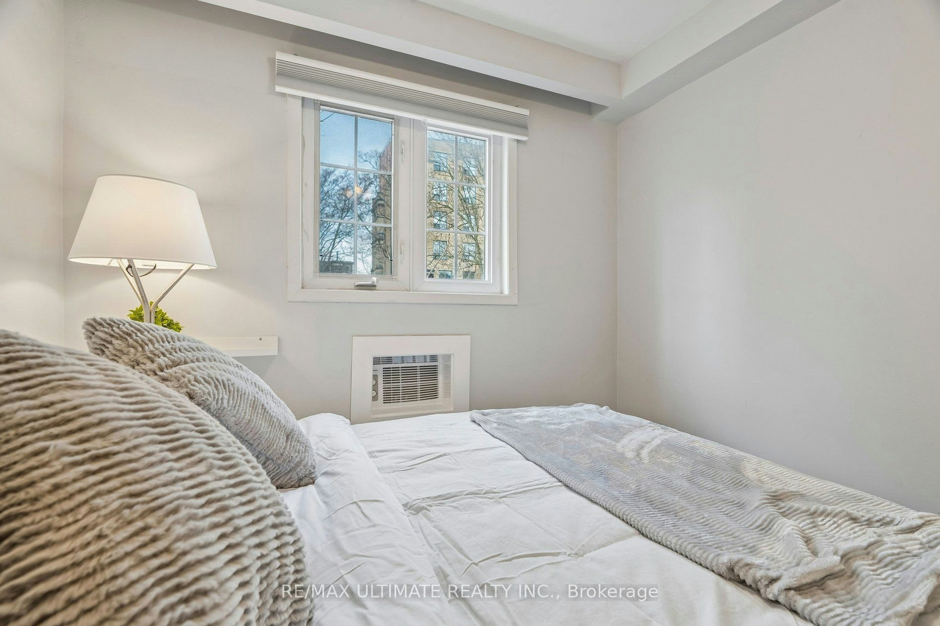 1-213 Close Avenue, Toronto, ON, M6K 2V6 - 17