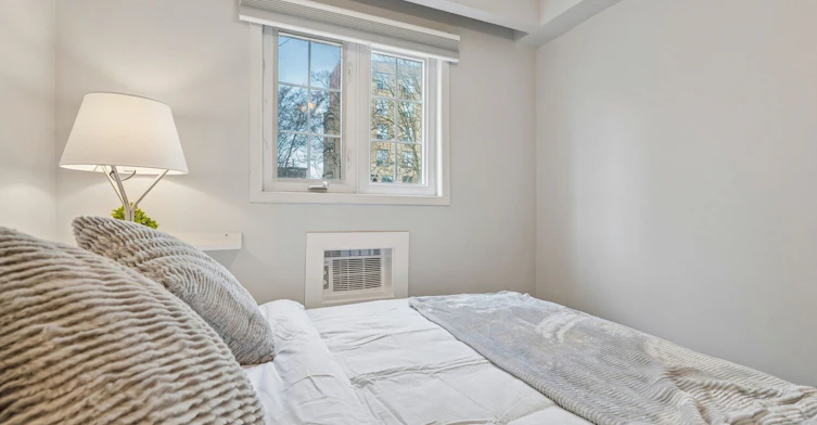 1-213 Close Avenue, Toronto, ON, M6K 2V6 - 17