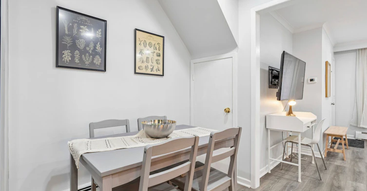 1-213 Close Avenue, Toronto, ON, M6K 2V6 - 11