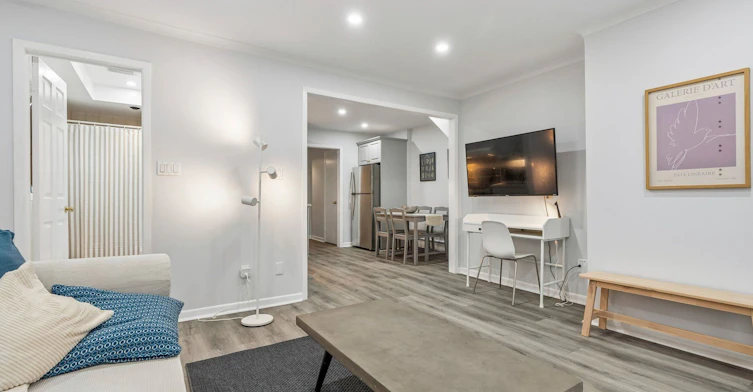 1-213 Close Avenue, Toronto, ON, M6K 2V6 - 4