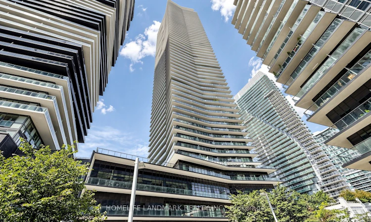 2702-38 Annie Craig Drive