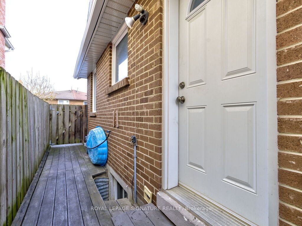 370 Hansen Road, Brampton, ON, L6V 3P7