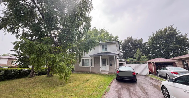 Upper-10 Kenilworth Road, Brampton, ON, L6V 2B1