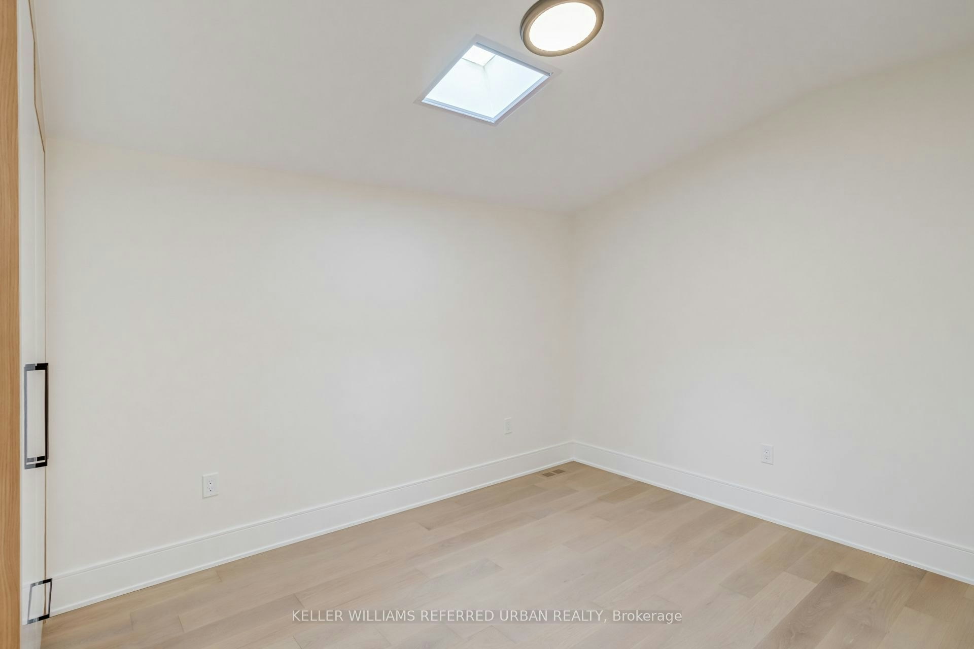 37 Wesley Avenue, Mississauga, ON, L5H 2M6 - 29