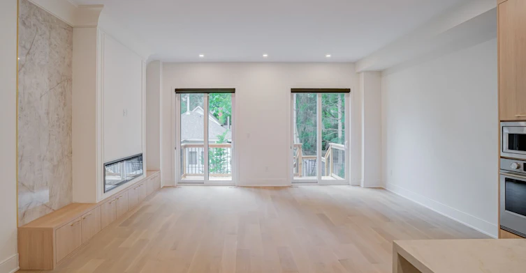 37 Wesley Avenue, Mississauga, ON, L5H 2M6 - 17