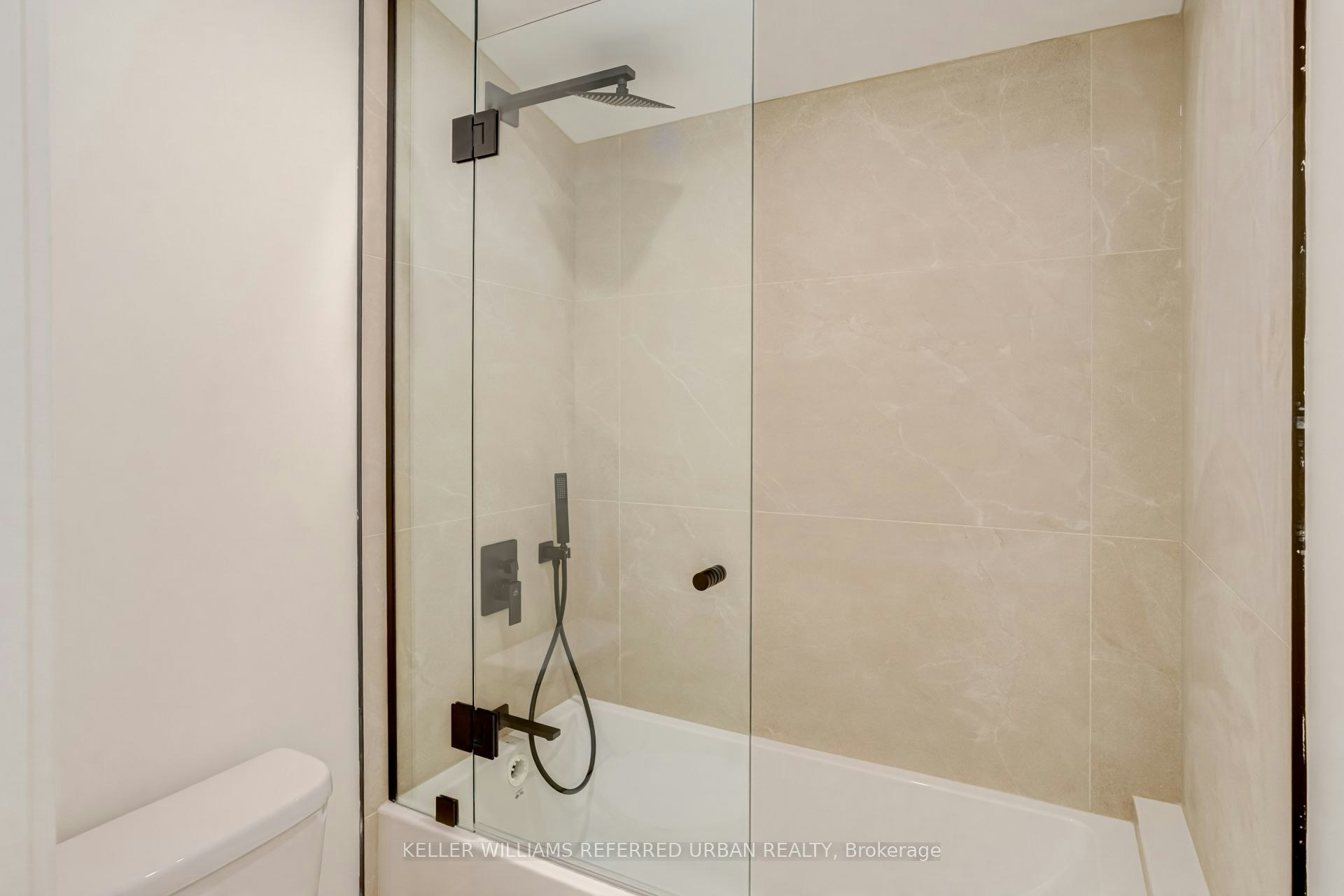 37 Wesley Avenue, Mississauga, ON, L5H 2M6 - 32