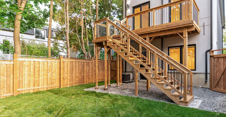 37 Wesley Avenue, Mississauga, ON, L5H 2M6 - 48