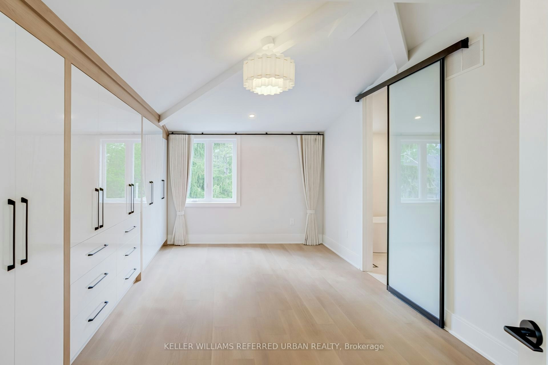 37 Wesley Avenue, Mississauga, ON, L5H 2M6 - 23