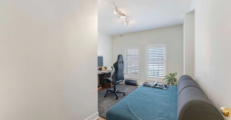 40-230 Paisley Boulevard W, Mississauga, ON, L5B 0C5 - 40