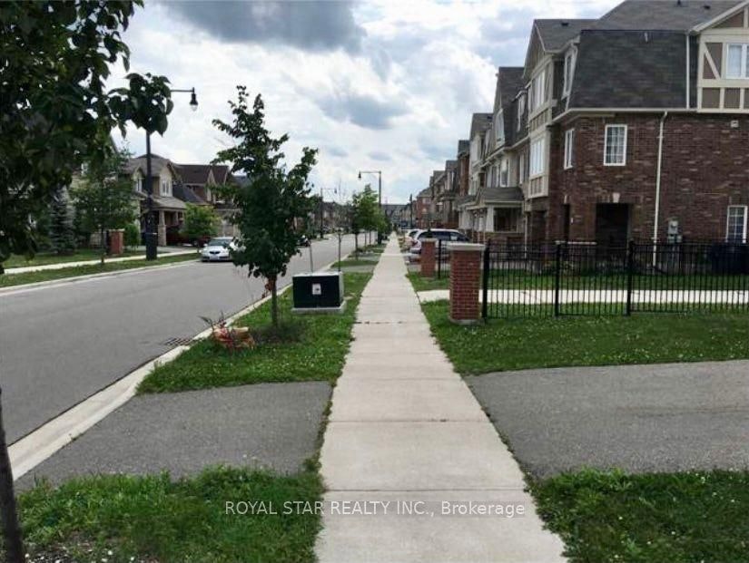 28 Donomore Drive, Brampton, ON, L7A 0S7 - 14