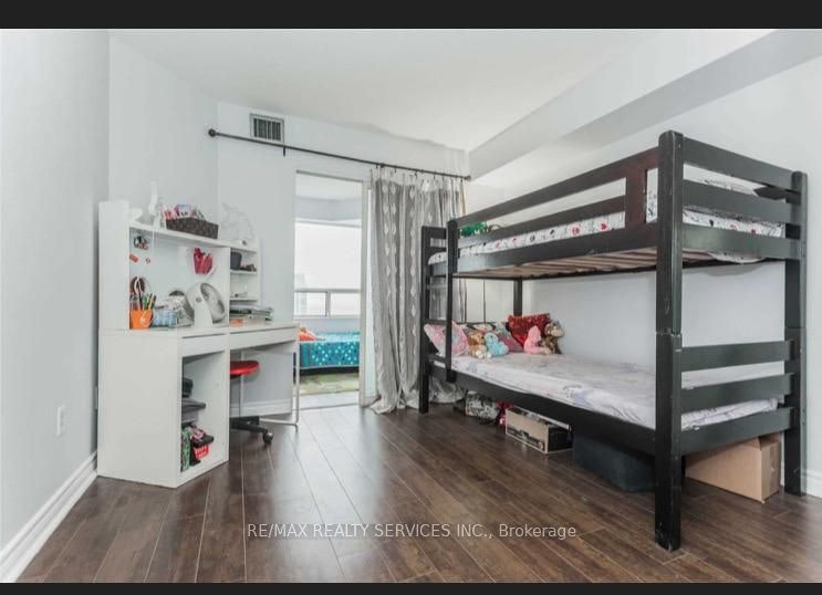 2211-335 Webb Drive, Mississauga, ON, L5B 3Z9 - 3