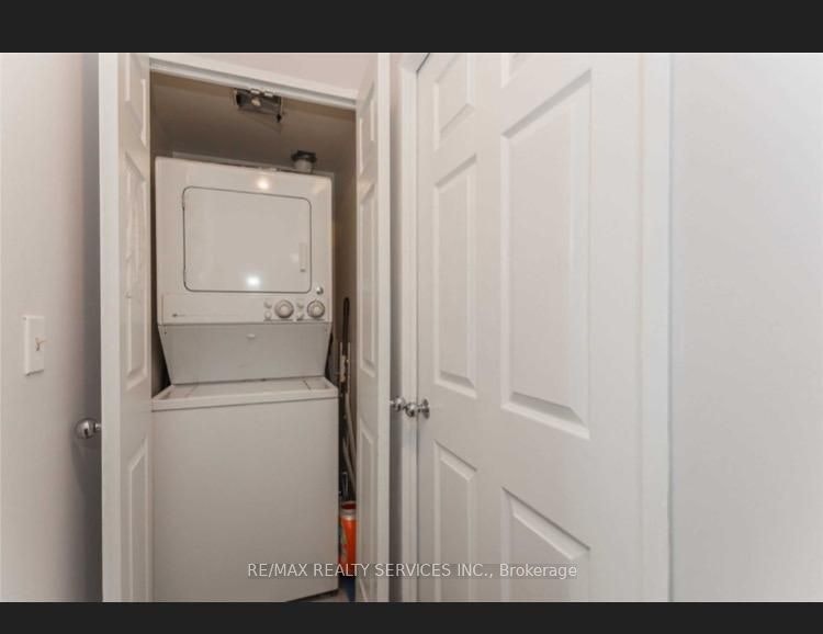 2211-335 Webb Drive, Mississauga, ON, L5B 3Z9 - 4
