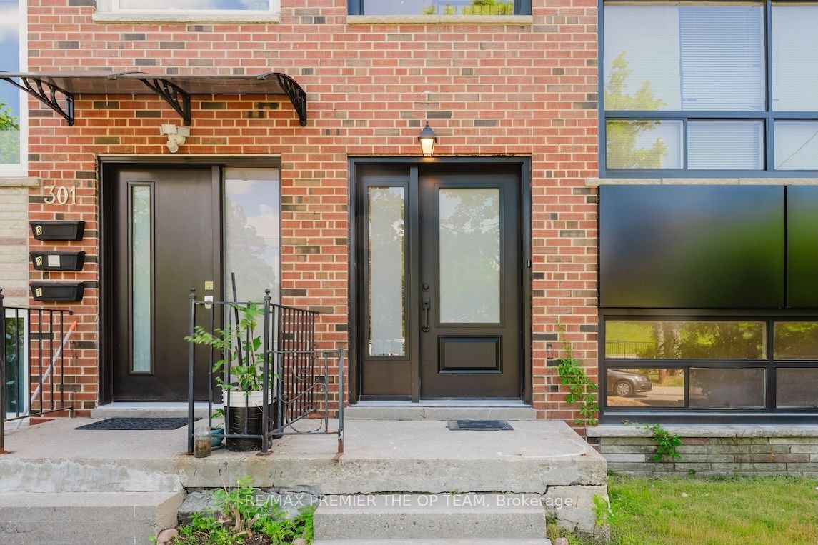 3-299 Quebec Avenue, Toronto, ON, M6P 2V2 - 4